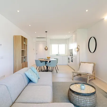 Mar A Vista - With Pool, Gym And Sea Views נאזרה