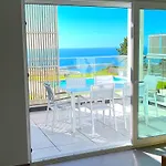 Mar A Vista - With Pool, Gym And Sea Views *