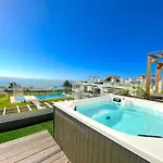 Mar A Vista - With Pool, Gym And Sea Views Apartment Nazare