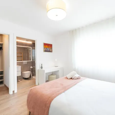 Mar A Vista - With Pool, Gym And Sea Views Апартаменты *