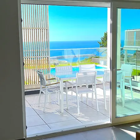 Mar A Vista - With Pool, Gym And Sea Views *
