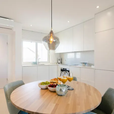 Mar A Vista - With Pool, Gym And Sea Views Lejlighed
